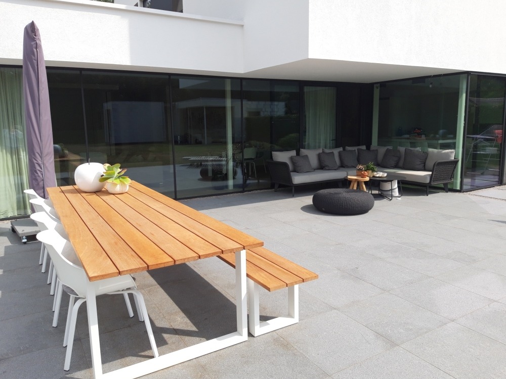 realisatie lounge en tafel