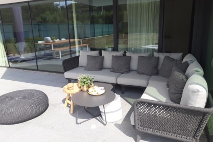 realisatie lounge en tafel