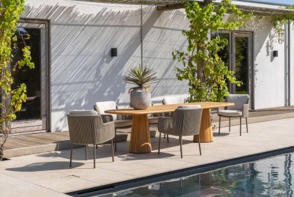 Teaktafel Capri